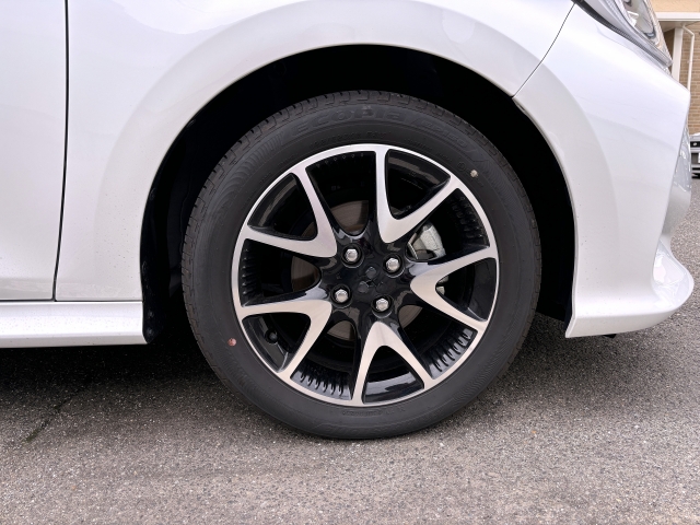 オールシーズンタイヤとは