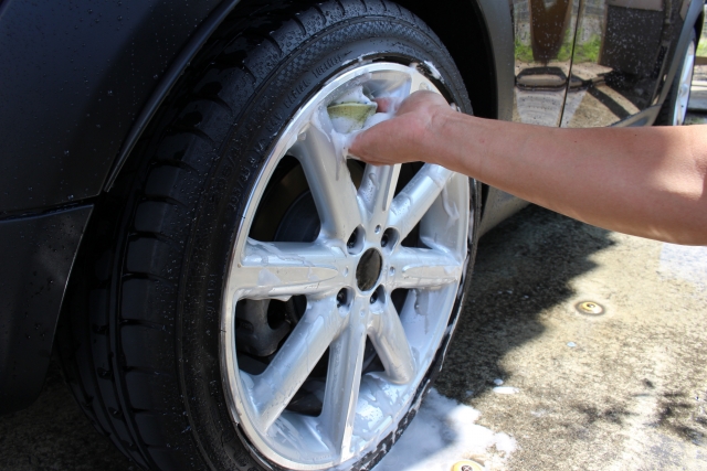 スタッドレスタイヤの保管方法