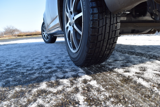 スタッドレスタイヤの選び方 