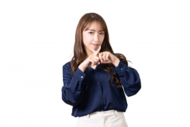 スタッドレスタイヤの使用上の注意点 