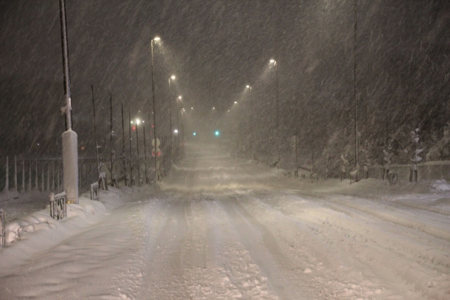 スタッドレスタイヤとチェーンを併用すべきタイミング